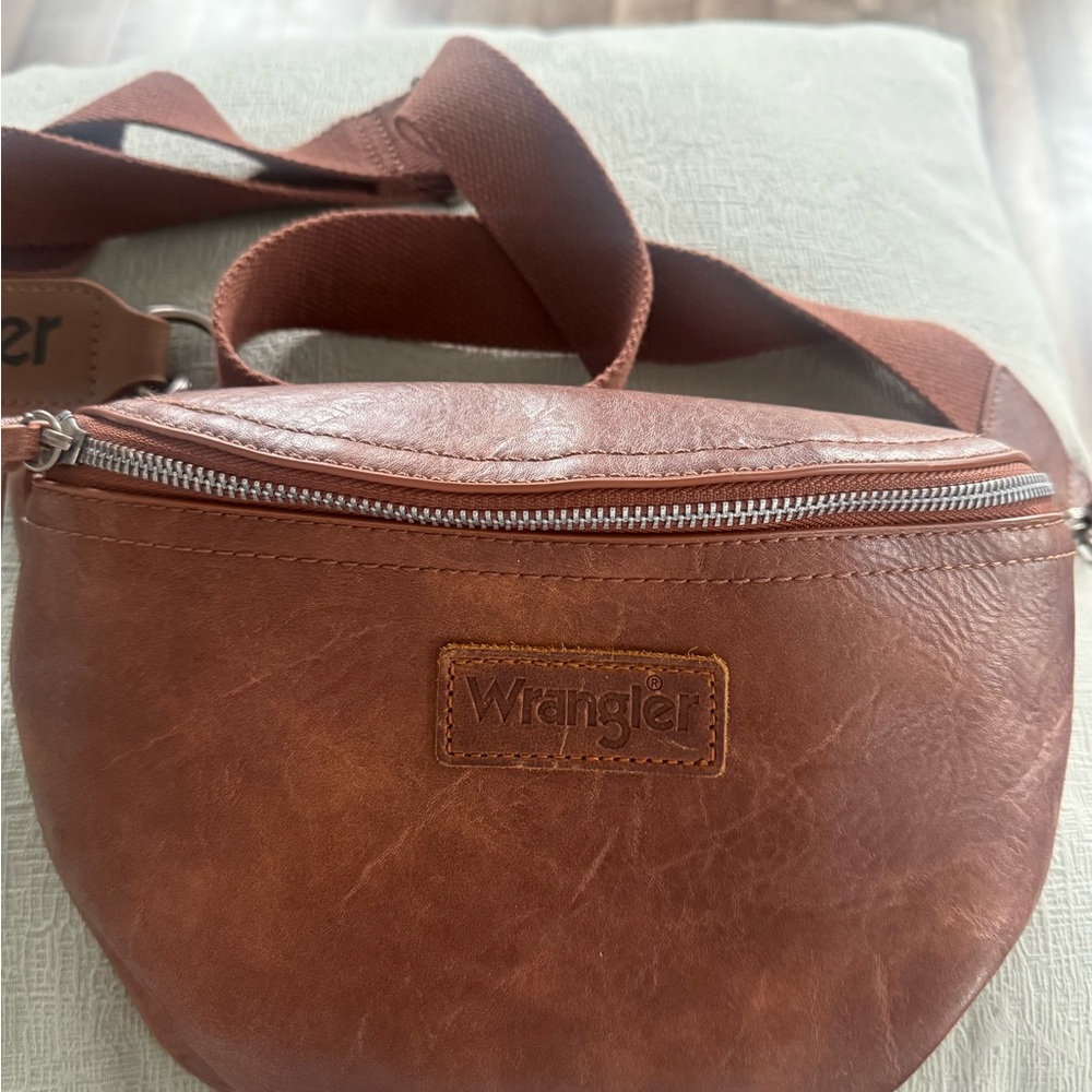 Wrangler Tan Leather Belt Bag
